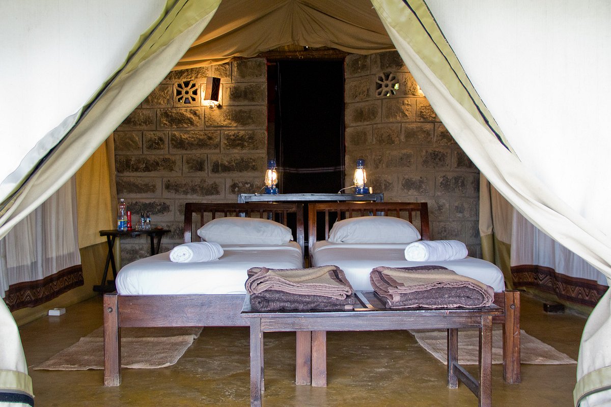 Maili Saba Camp
