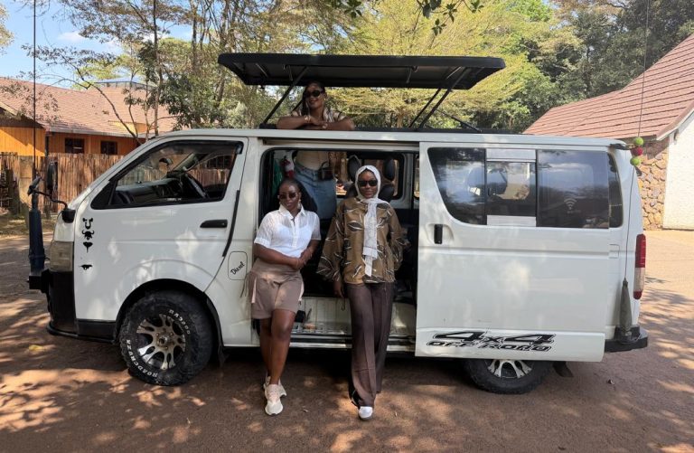 guests taking a photo at Nairobi National park